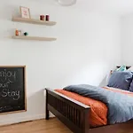 Private Double Room & Private Bathroom In Our Home