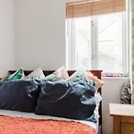 Private Double Room & Private Bathroom In Our Home